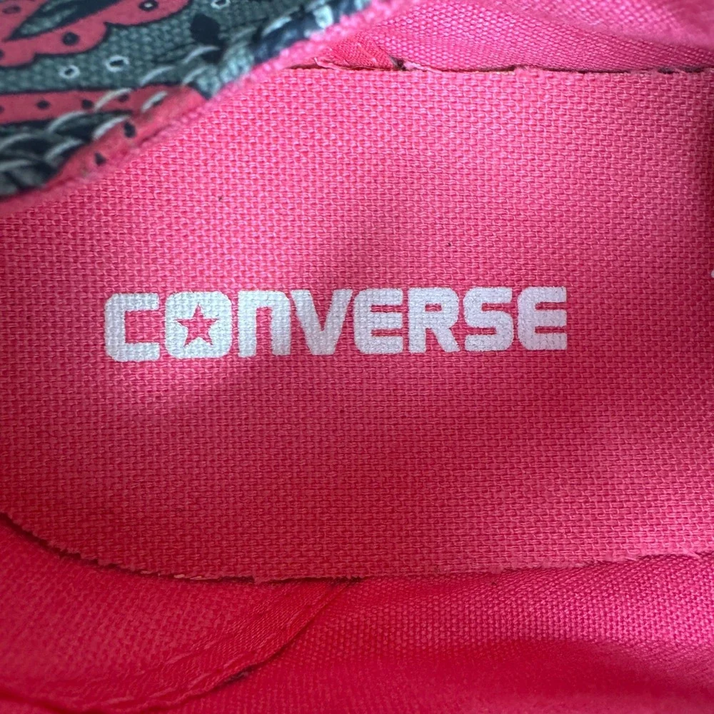 Converse Chuck Taylor All Star Womens Size 8 Paisley Pink Gray Low Top Sneaker
